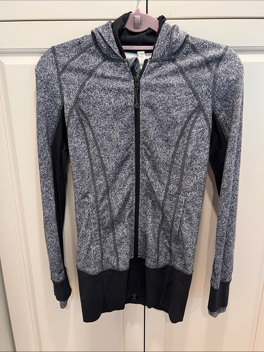 Lululemon Women's Full-Zip Hooded Active Jacket - Black Speckle size 4
